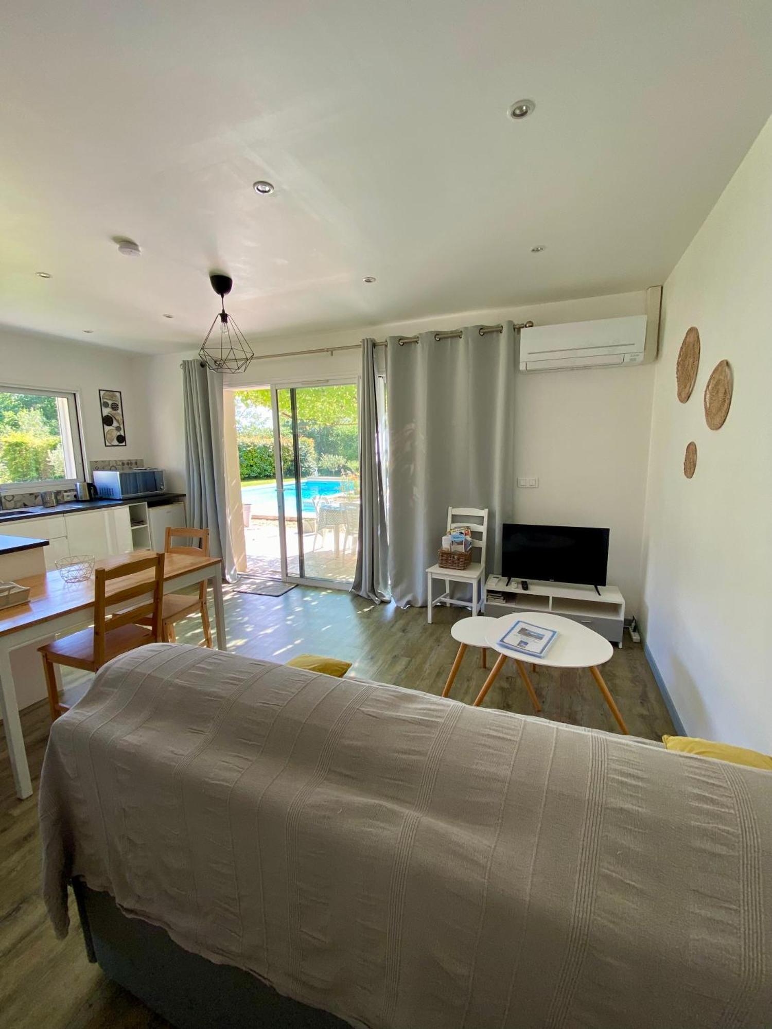La Petite Maison Robion en Luberon Zimmer foto